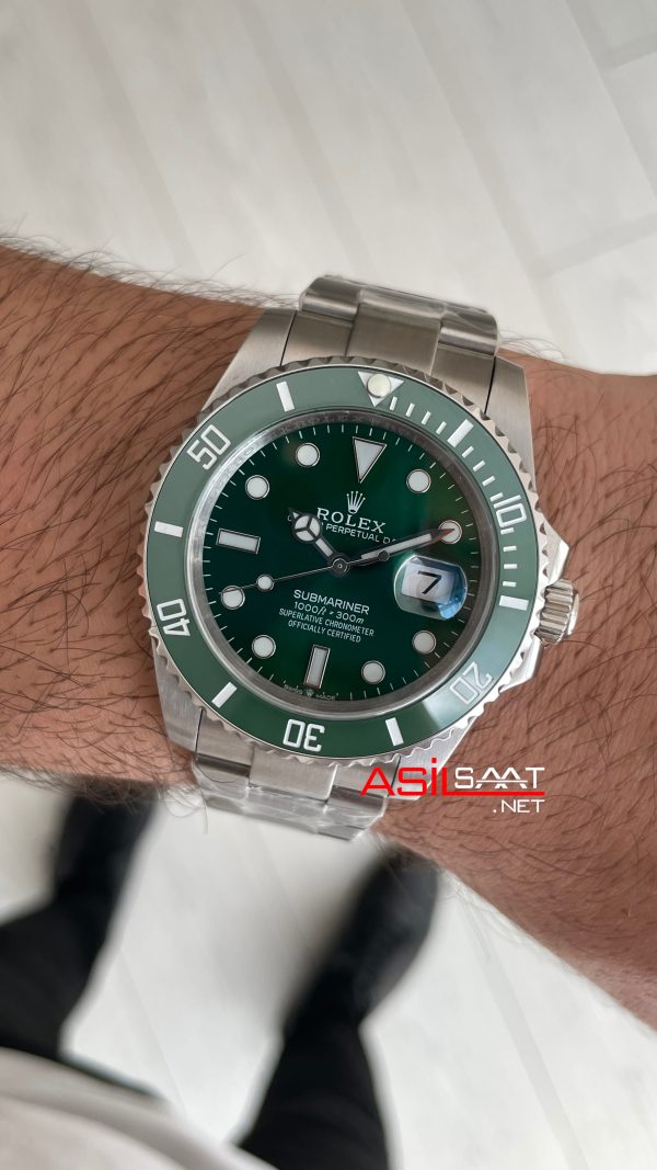 Rolex Submariner Hulk 116610LV Yeşil Kadran 40mm Replika Saat