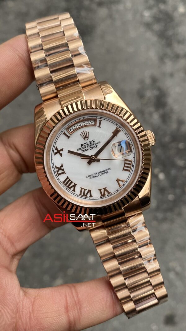 Rolex Day Date 218235 Rose Beyaz Kadran 40 mm
