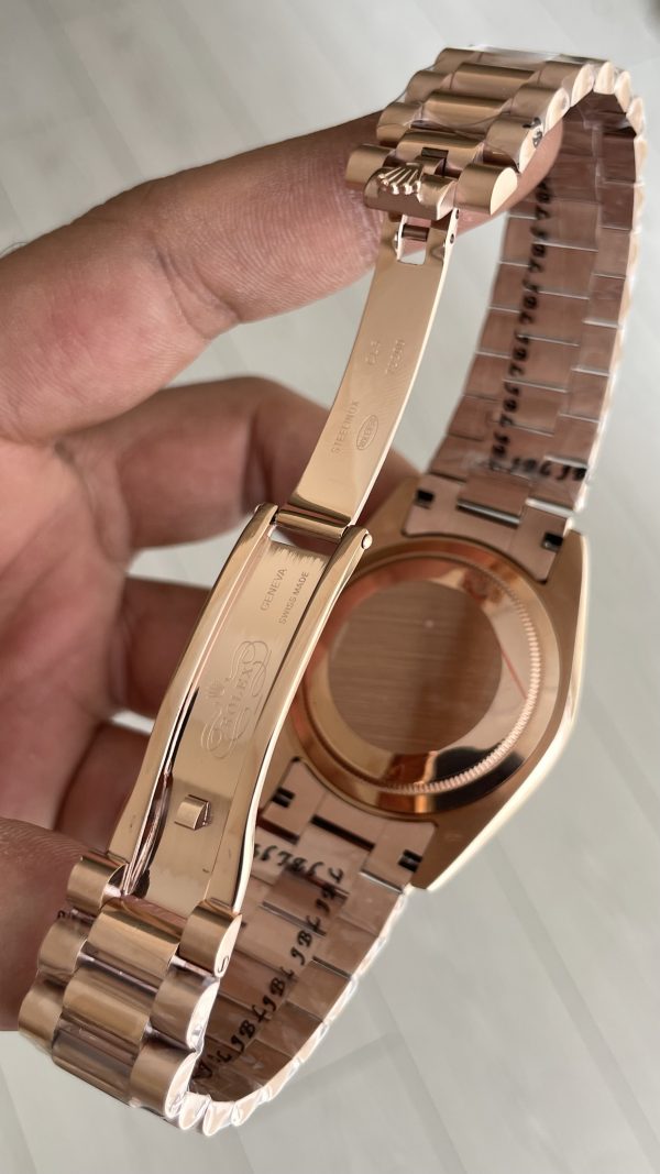 Rolex Day Date 228235 Rose Siyah 40mm Replika Saat
