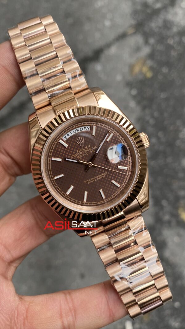 Rolex Day Date Chocolate 228235 President Rose
