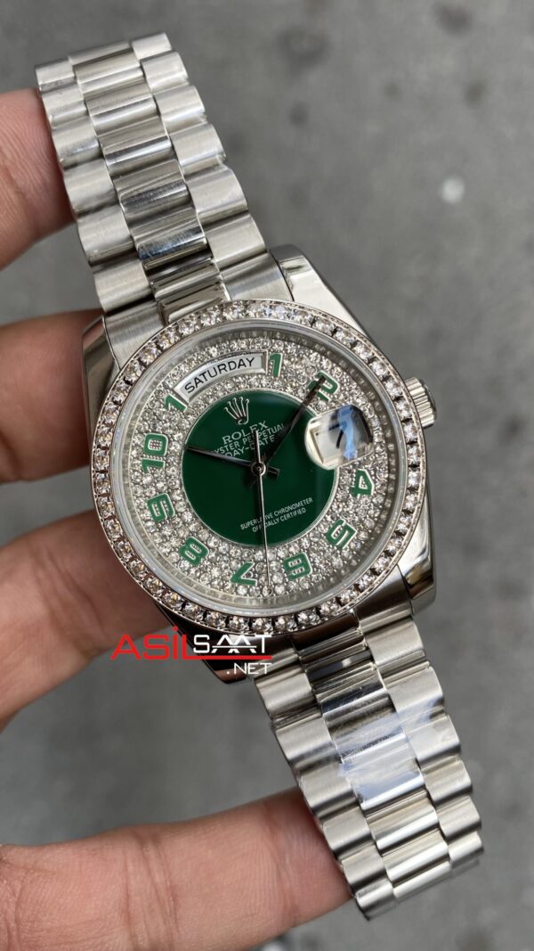 Rolex Day Date Diamond Lady 118388 Paved Green Diamond Silver 36 mm Kadın Kol Saati Rolex Day Date Diamond Lady 118388 Paved Green Diamond Silver 36 mm Kadın Kol Saati