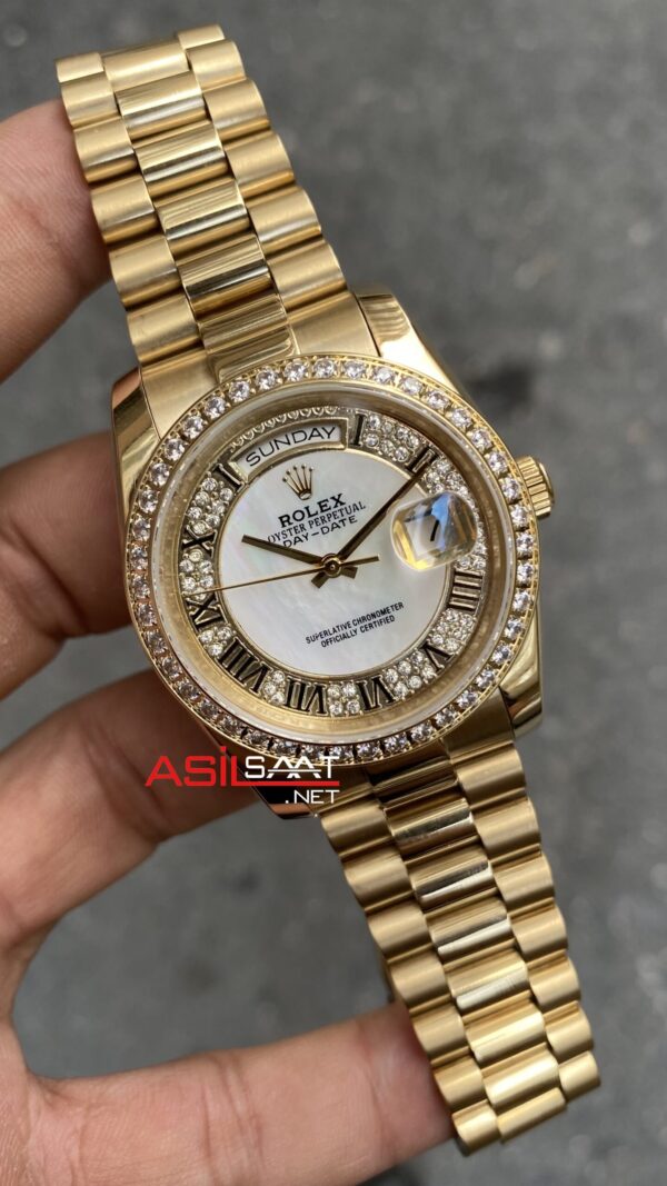 Rolex Day Date Kadın Kol Saati Taşlı Kadran 118348 Diamond Gold 36 mm Replika Saat Rolex Day Date Kadın Kol Saati Taşlı Kadran 118348 Diamond Gold 36 mm Replika Saat