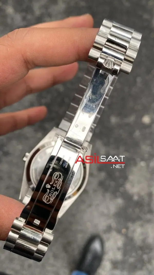 Rolex Day Date Mavi 228239 President 40 mm Romen Dial 3255 Eta Swiss