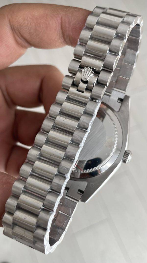 Rolex Day Date Rhodium 228238 President Gri Kadran 40mm Silver Replika Saat Rolex Day Date Rhodium 228238 President Gri Kadran 40mm Silver Replika Saat