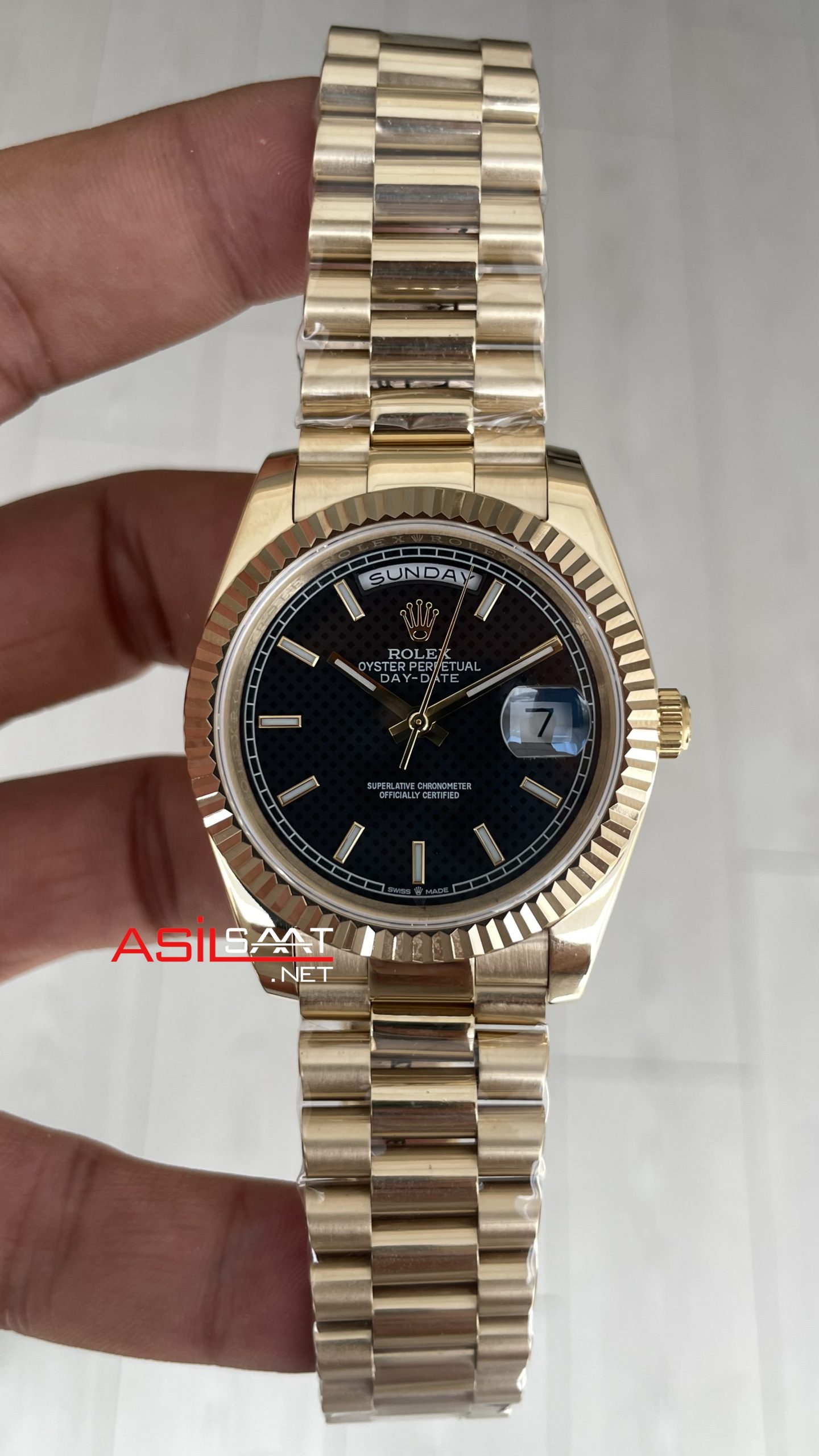 Rolex Day Date Siyah 228238 President 40mm Gold Replika Saat Rolex Day Date Siyah 228238 President 40mm Gold Replika Saat