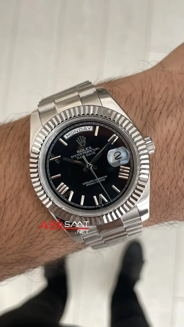 Rolex Day Date Siyah Kadran 228239 Black Roman Dial 40mm Replika Saat