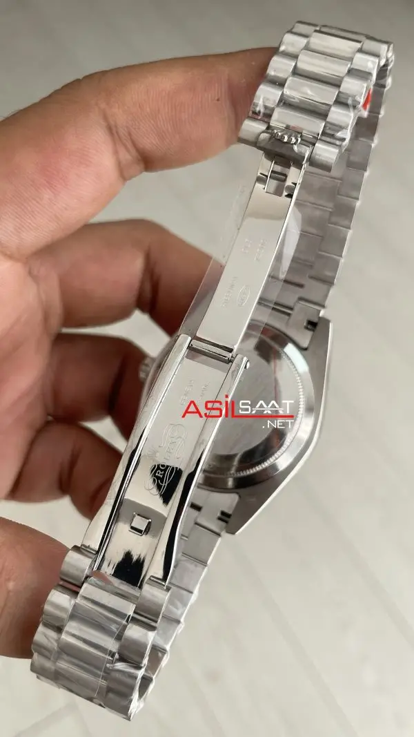 Rolex Day Date Siyah Kadran 228239 Black Roman Dial 40mm Replika Saat