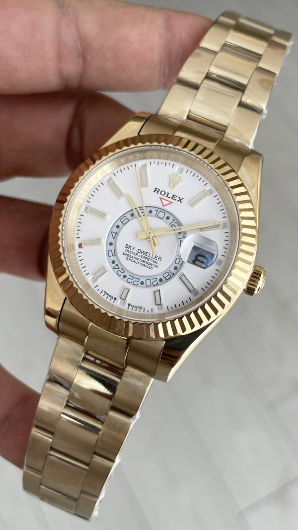 Rolex Sky Dweller Beyaz 336938 Oyster Gold 42mm Replika Saat