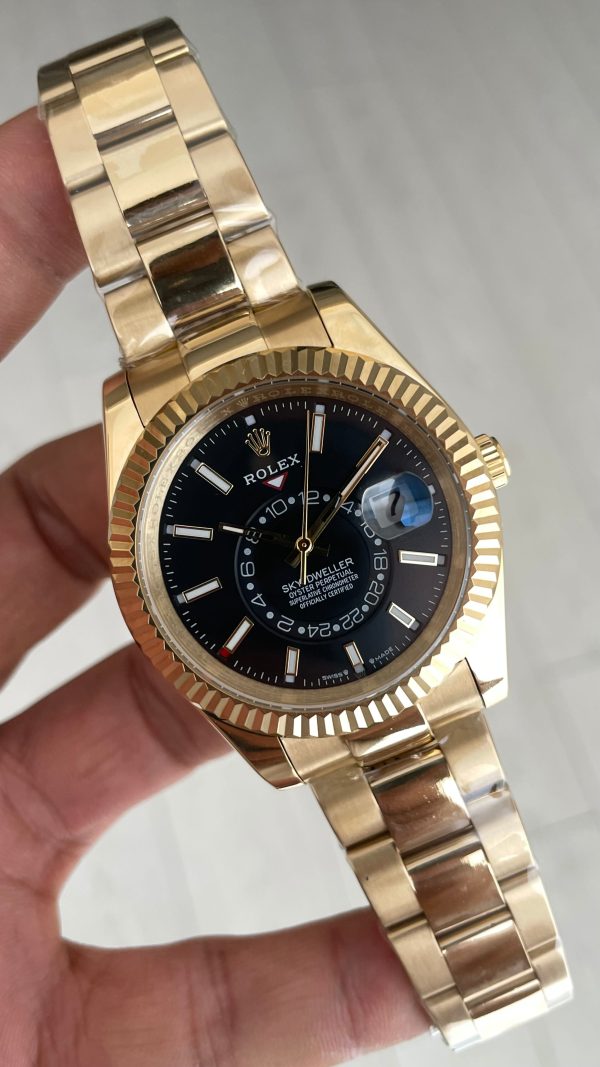 Rolex Sky Dweller Siyah 336938 Oyster Gold 42mm Replika Saat
