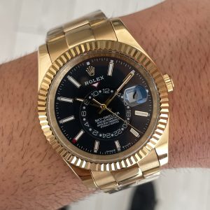Rolex Sky Dweller Siyah 336938 Oyster Gold 42mm Replika Saat