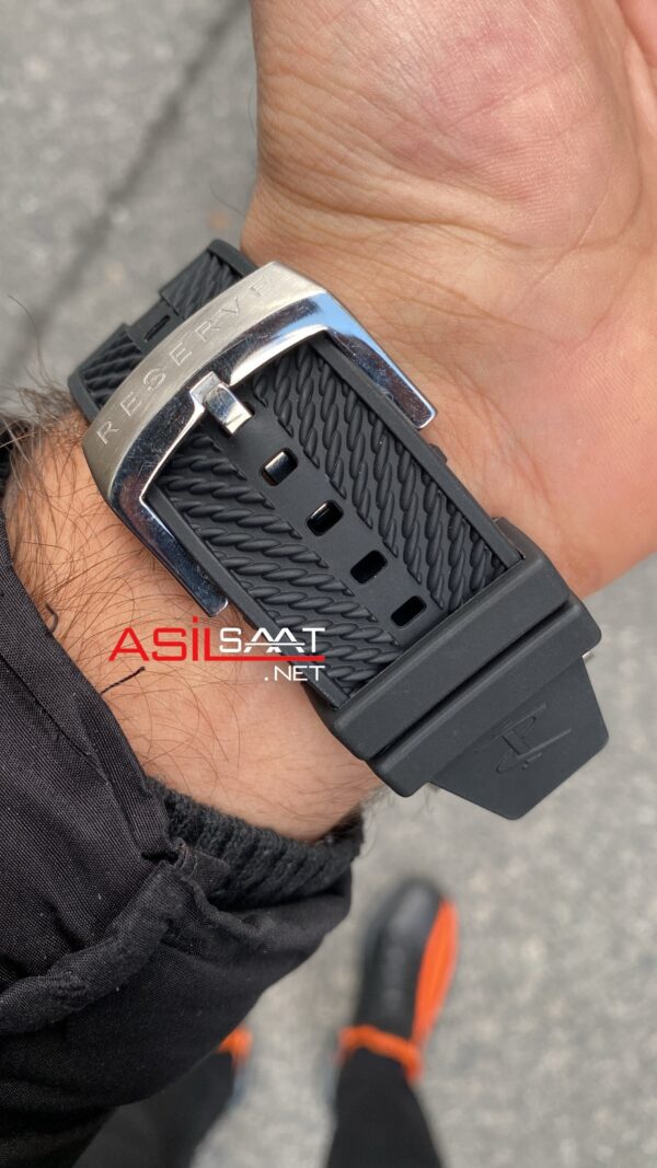 Invicta Bolt Zeus Siyah Kadran 53 mm Black Silver Replika Saat IBZ010