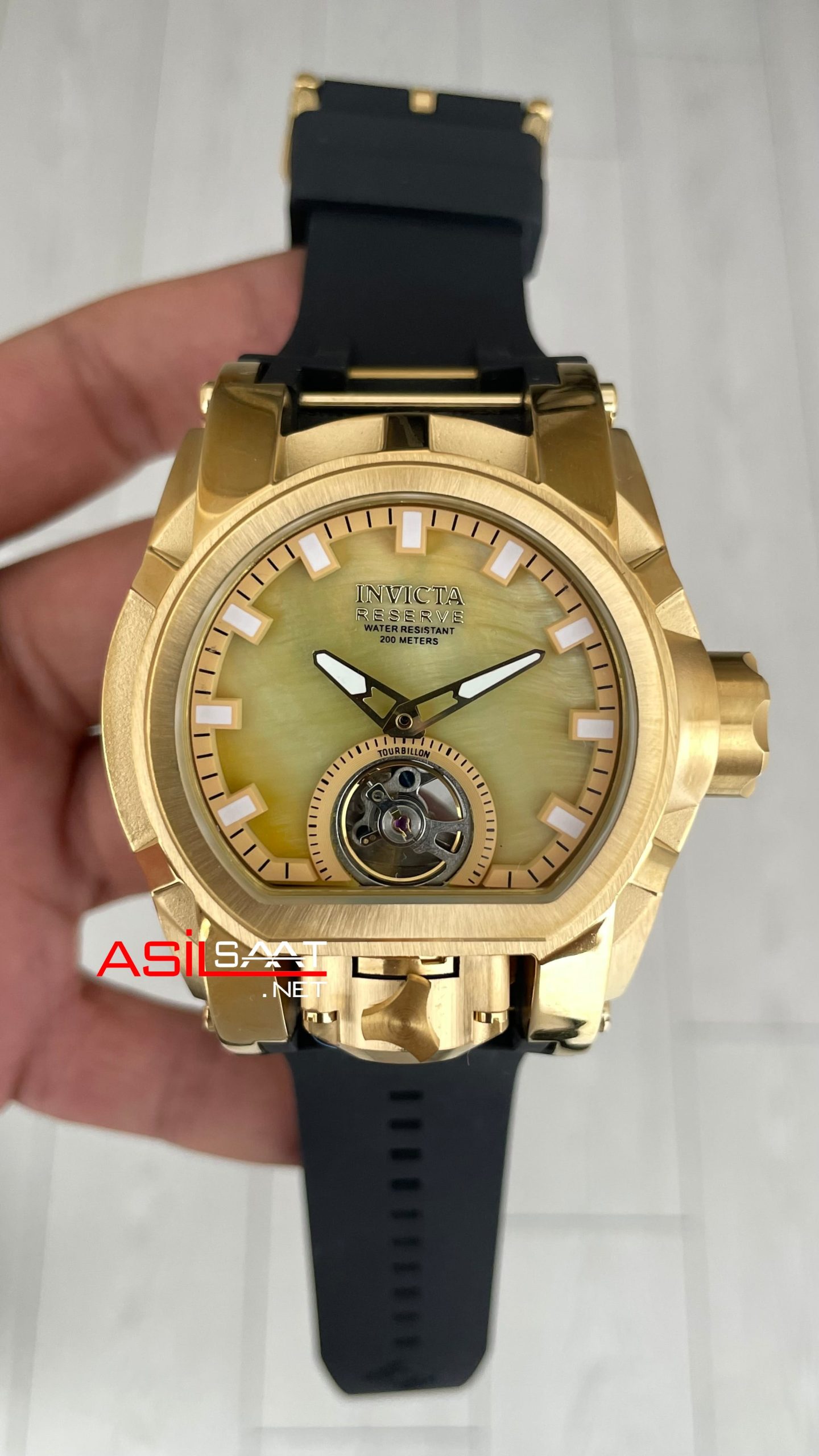 Invicta Magnum Zeus Bolt Reserve Champagne Tourbillon Gold 52mm Replika Saat Invicta Magnum Zeus Bolt Reserve Champagne Tourbillon Gold 52mm Replika Saat