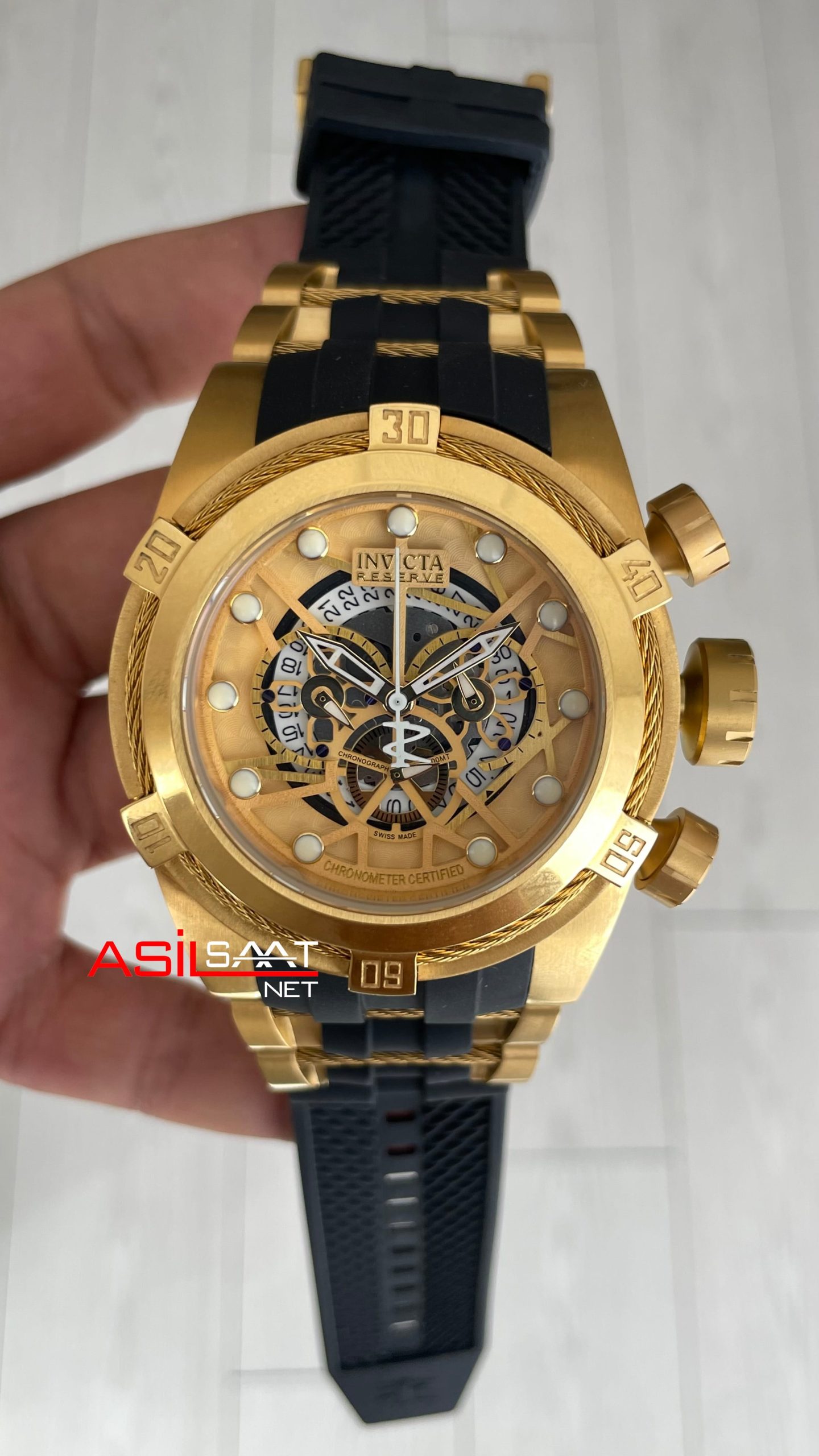 Invicta Zeus Bolt Gold 53mm Sarı Kadran Invicta Zeus Bolt Gold 53mm Sarı Kadran