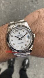 Rolex Day Date Beyaz Taşlı Kadran 228235 White Diamond Dial 40 mm President Belt Fluted Bezel Silver Replika Saat