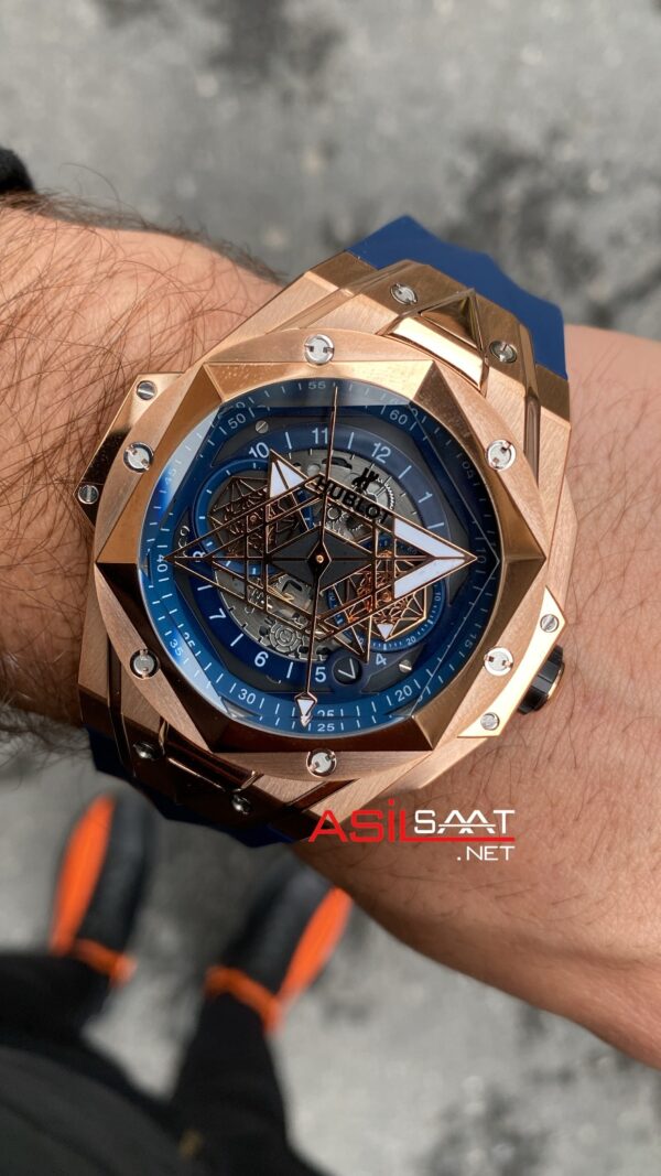 Hublot Big Bang Sang Bleu II Mavi 46 mm HBSB004 Hublot Big Bang Sang Bleu II Mavi 46 mm HBSB004