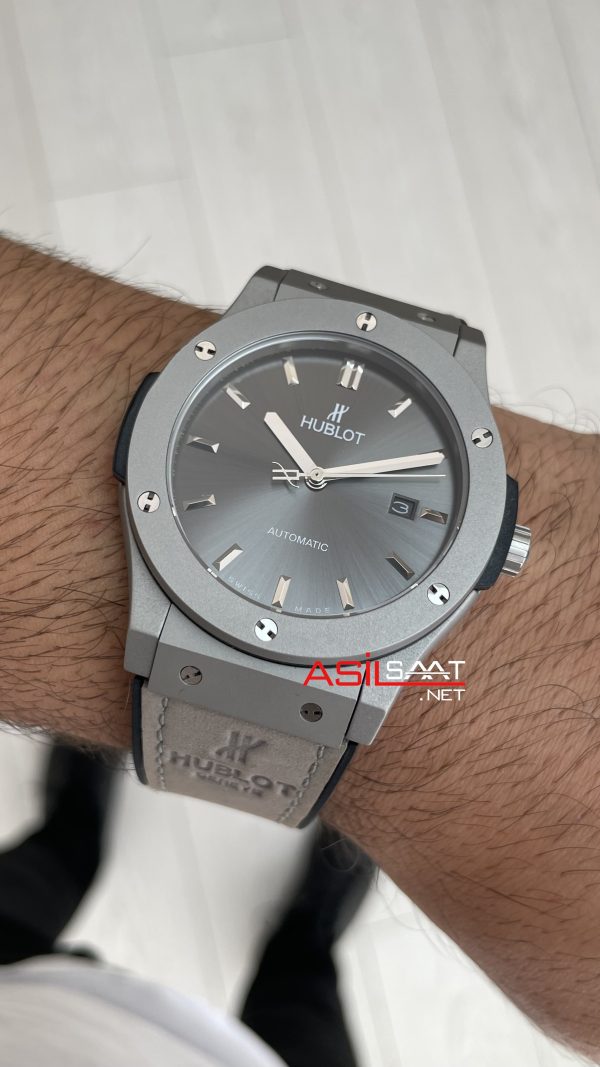 Hublot Classic Fusion Grey 42mm Replika Saat
