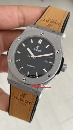 Hublot Classic Fusion Siyah Kadran 42 mm Kahverengi Replika Saat
