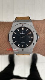 Hublot Classic Fusion Siyah Kadran 42 mm Kahverengi Replika Saat