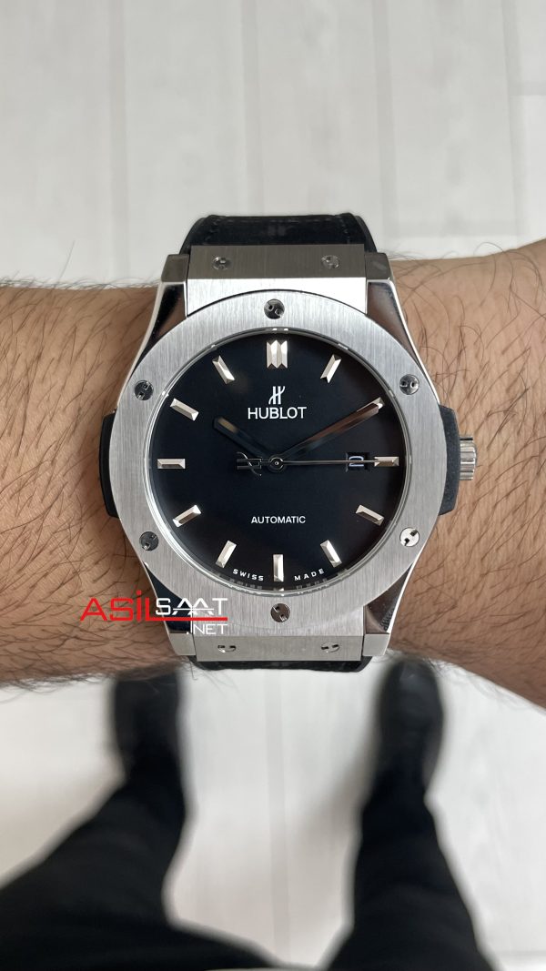 Hublot Classic Fusion Siyah Kadran 42mm Silver Replika Saat
