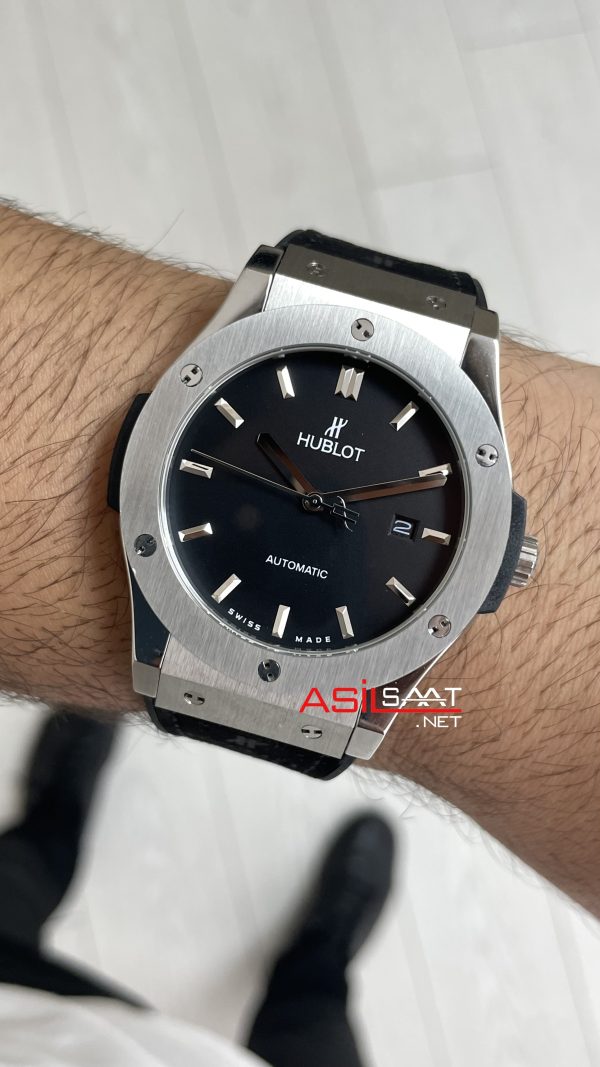 Hublot Classic Fusion Siyah Kadran 42mm Silver Replika Saat