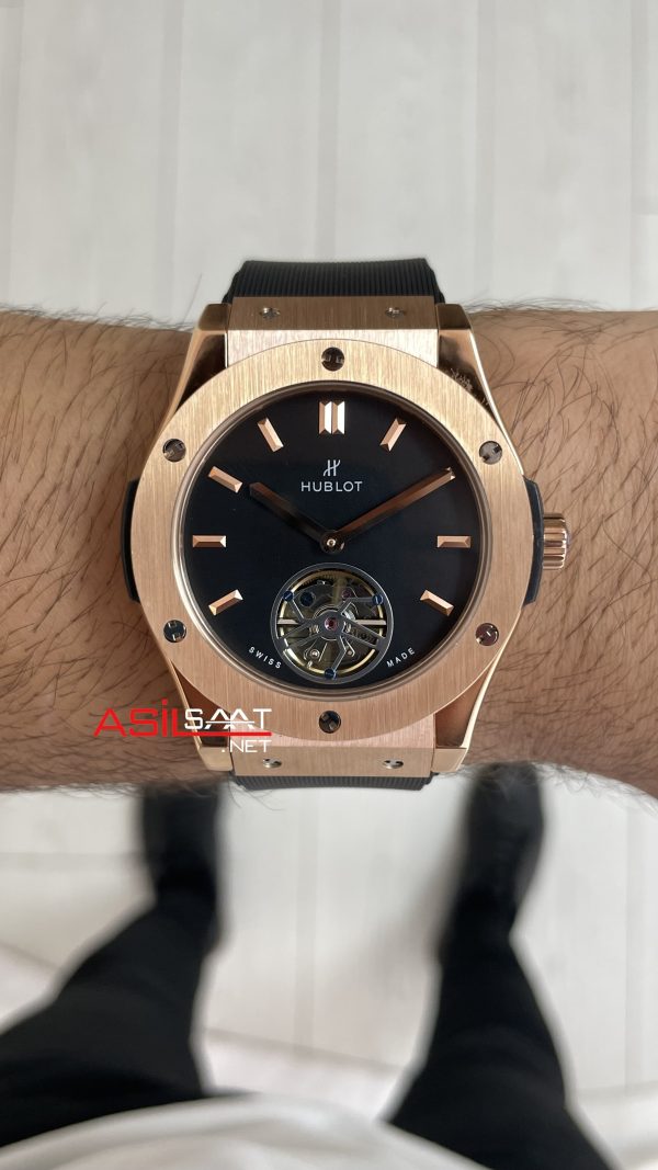 Hublot Classic Fusion Tourbillon Siyah Kadran 42mm Rose Replika Saat