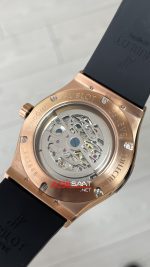 Hublot Classic Fusion Tourbillon Siyah Kadran 42mm Rose Replika Saat