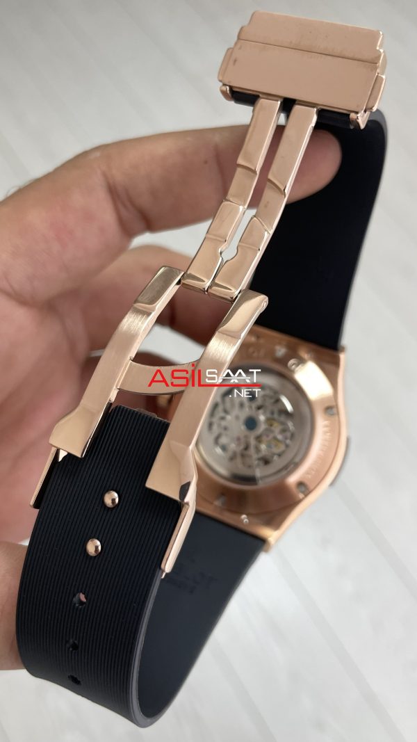 Hublot Classic Fusion Tourbillon Siyah Kadran 42mm Rose Replika Saat