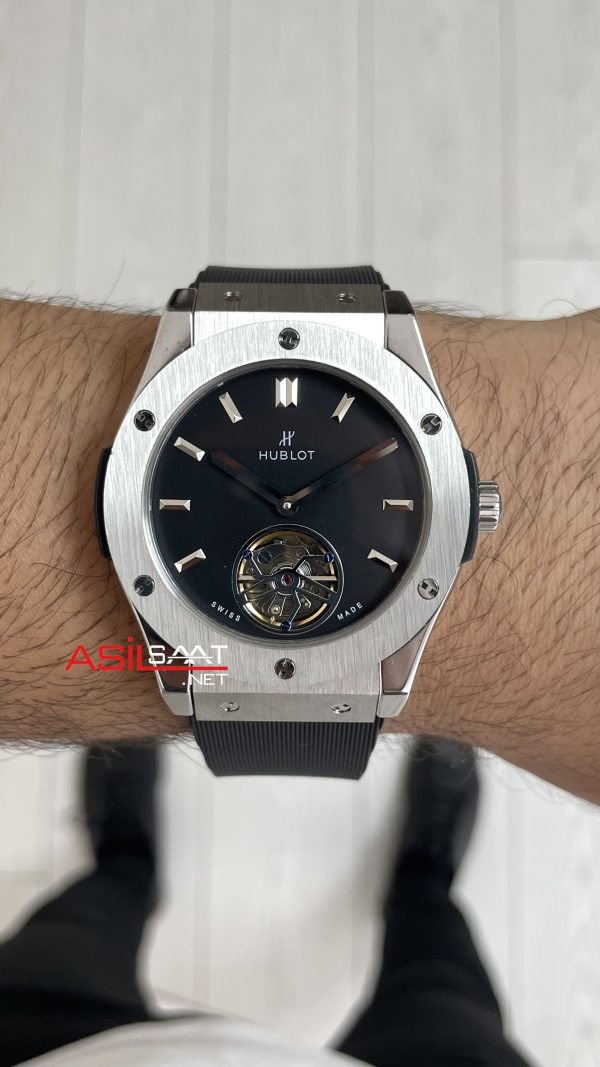 Hublot Classic Fusion Tourbillon Siyah Kadran 42mm Silver Replika Saat Hublot Classic Fusion Tourbillon Siyah Kadran 42mm Silver Replika Saat