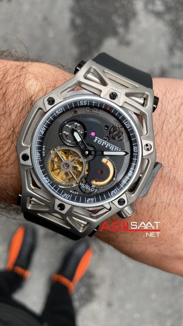 Hublot Techframe Ferrari Replika Saat HBFT001 Hublot Techframe Ferrari Replika Saat HBFT001
