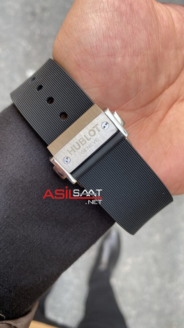 Hublot Vendome Taşlı İskelet Classic Fushion 41 mm HBV011