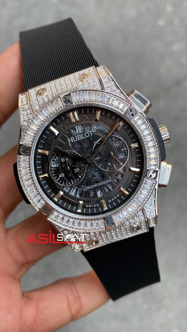 Hublot Vendome Taşlı İskelet Classic Fushion 41 mm HBV011