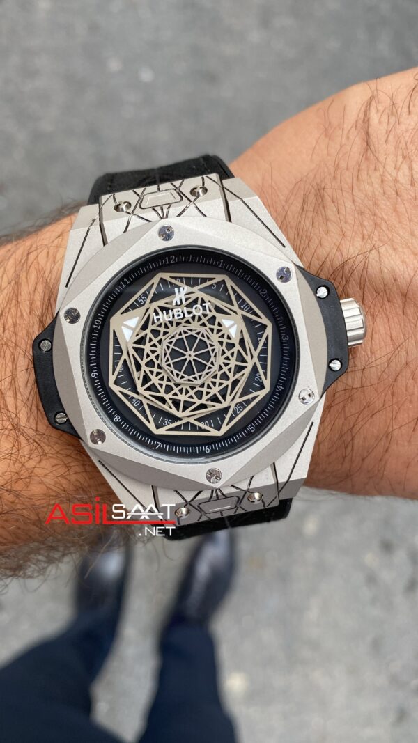 Hublot Big Bang Unico Sang Bleu King Silver Kadran Siyah HBSB005 Hublot Big Bang Unico Sang Bleu King Silver Kadran Siyah HBSB005