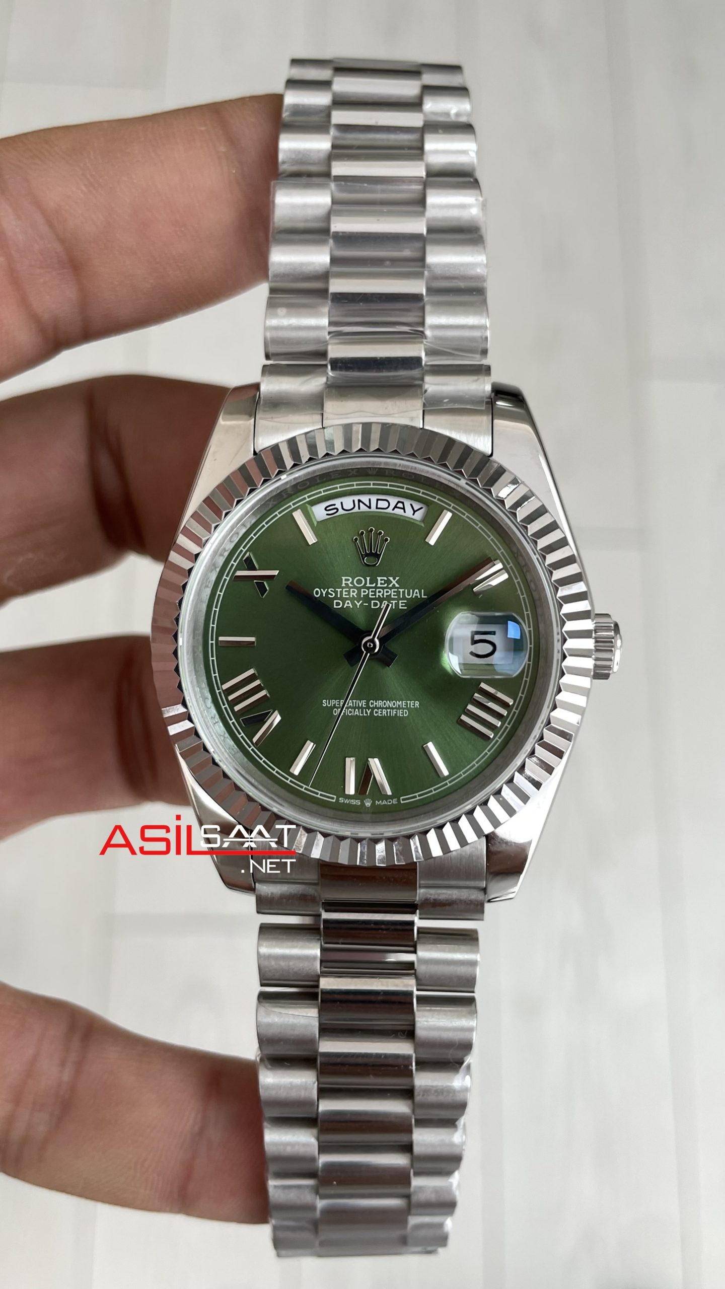 Rolex Day Date Yeşil Kadran 228239 Olive Green 40mm Replika Saat Rolex Day Date Yeşil Kadran 228239 Olive Green 40mm Replika Saat