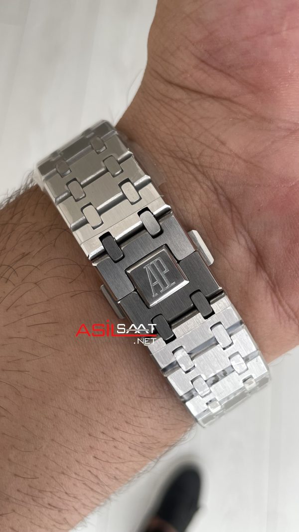 Audemars Piguet Royal Oak Chronograph Tifany 26331ST Ice Blue 41 mm Silver Replika Saat Audemars Piguet Royal Oak Chronograph Tifany 26331ST Ice Blue 41 mm Silver Replika Saat