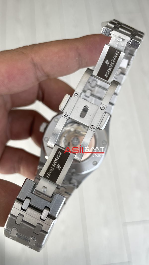 Audemars Piguet Royal Oak Mavi Kadran 15400ST Replika Saat