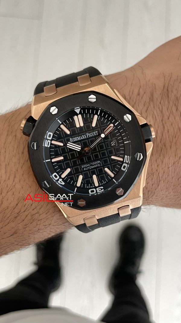Audemars Piguet Royal Oak Offshore Diver Cup 15709TR Siyah Kadran 42mm Rose Replika Saat