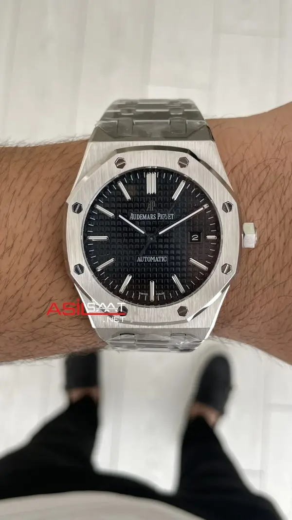 Audemars Piguet Royal Oak Siyah Kadran 15400ST Replika Saat