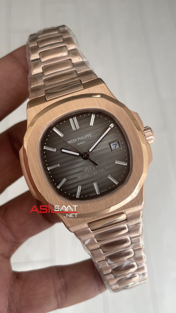 Patek Philippe Nautilus 40th Year Anniversary 5711 Gri Kadran 40 mm Rose Replika Saat