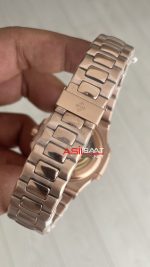Patek Philippe Nautilus 40th Year Anniversary 5711 Gri Kadran 40 mm Rose Replika Saat