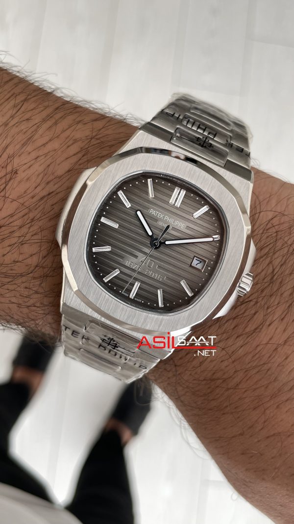 Patek Philippe Nautilus 40th Year Anniversary 5711 Gri Kadran 40 mm Silver Replika Saat
