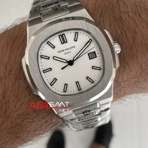 Patek Philippe Nautilus 5711 Beyaz Kadran 40mm Replika Saat