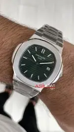 Patek Philippe Nautilus 5711 Yeşil Kadran 40mm Replika Saat
