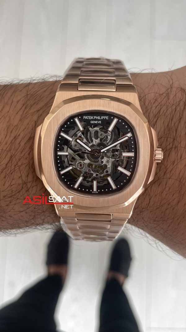 Patek Philippe Nautilus İskelet 5711 Rose 40 mm Skeleton Replika Saat