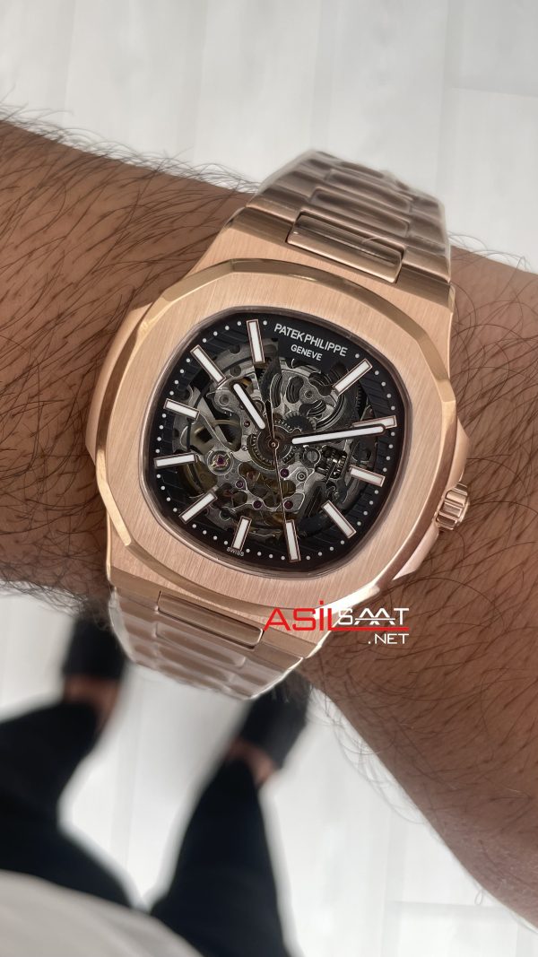 Patek Philippe Nautilus İskelet 5711 Rose 40 mm Skeleton Replika Saat