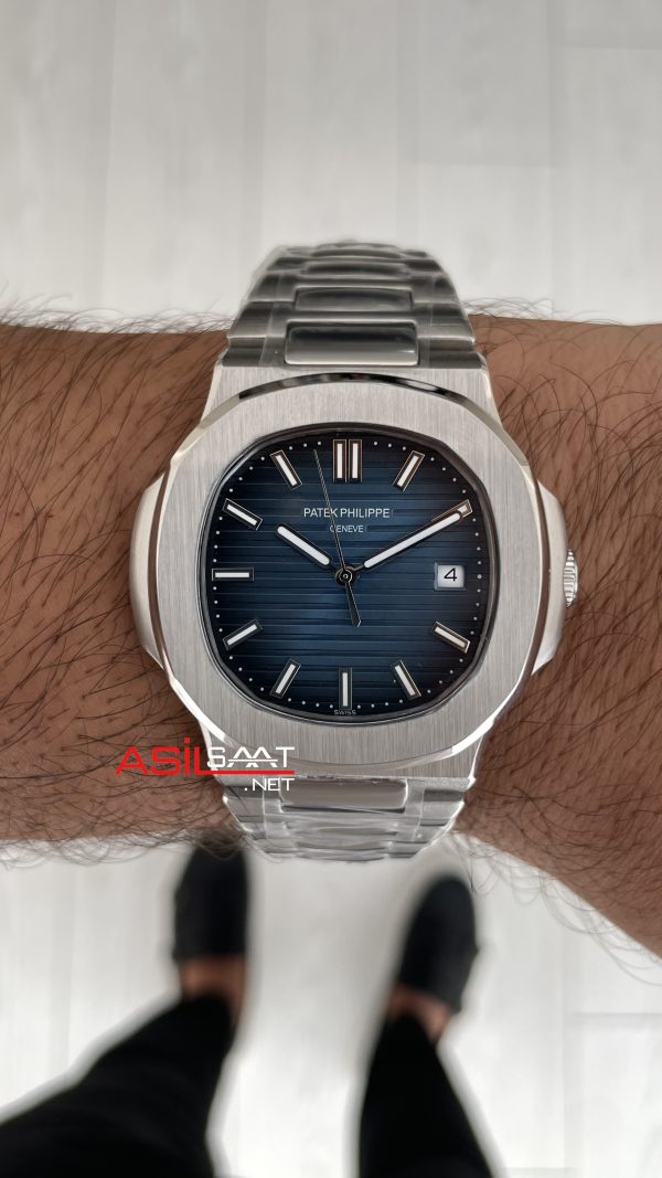 Patek Philippe Nautilus Mavi 5711 Replika Saat Patek Philippe Nautilus Mavi 5711 Replika Saat