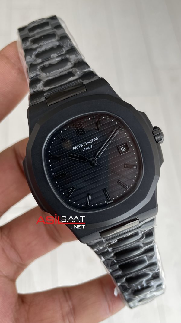Patek Philippe Nautilus Siyah Kadran 5711 PVD Black 40 mm Replika Saat Patek Philippe Nautilus Siyah Kadran 5711 PVD Black 40 mm Replika Saat