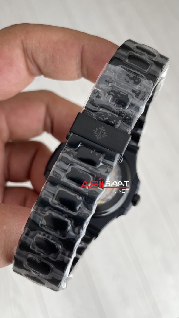 Patek Philippe Nautilus Siyah Kadran 5711 PVD Black 40 mm Replika Saat Patek Philippe Nautilus Siyah Kadran 5711 PVD Black 40 mm Replika Saat