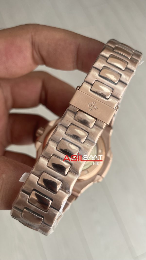 Patek Philippe Nautilus Siyah Kadran 5711R Rose 40 mm Replika Saat