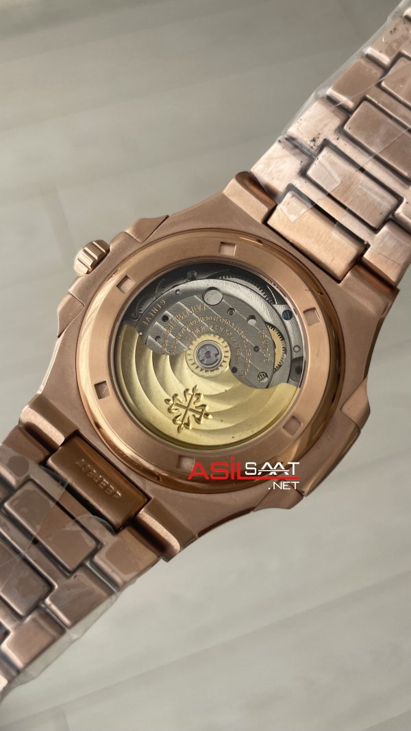 Patek Philippe Nautilus Siyah Kadran 5711R Rose 40 mm Replika Saat