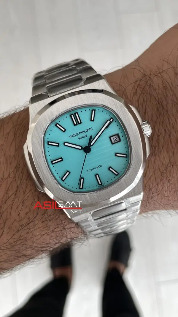 Patek Philippe Nautilus Tiffany 5711 Silver 40 mm Replika Saat Patek Philippe Nautilus Tiffany 5711 Silver 40 mm Replika Saat